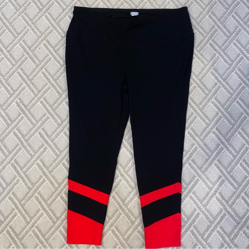Women’s Black & Red Performance Leggings
